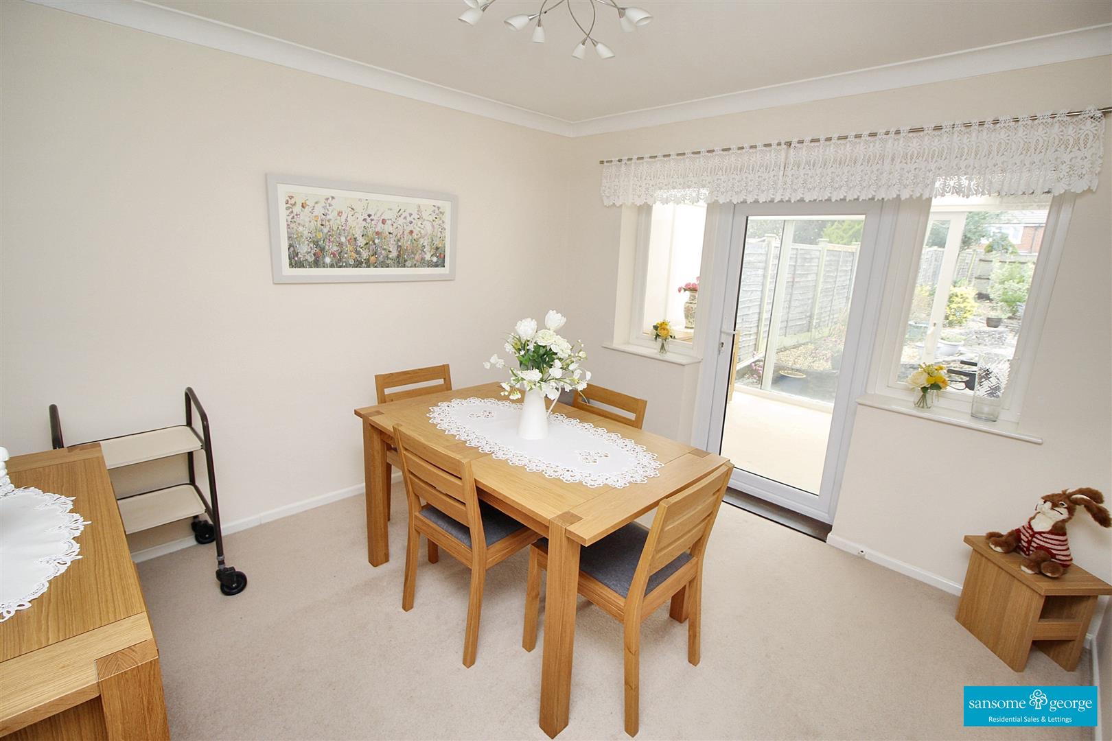 Eastbury Avenue, Tilehurst, Reading